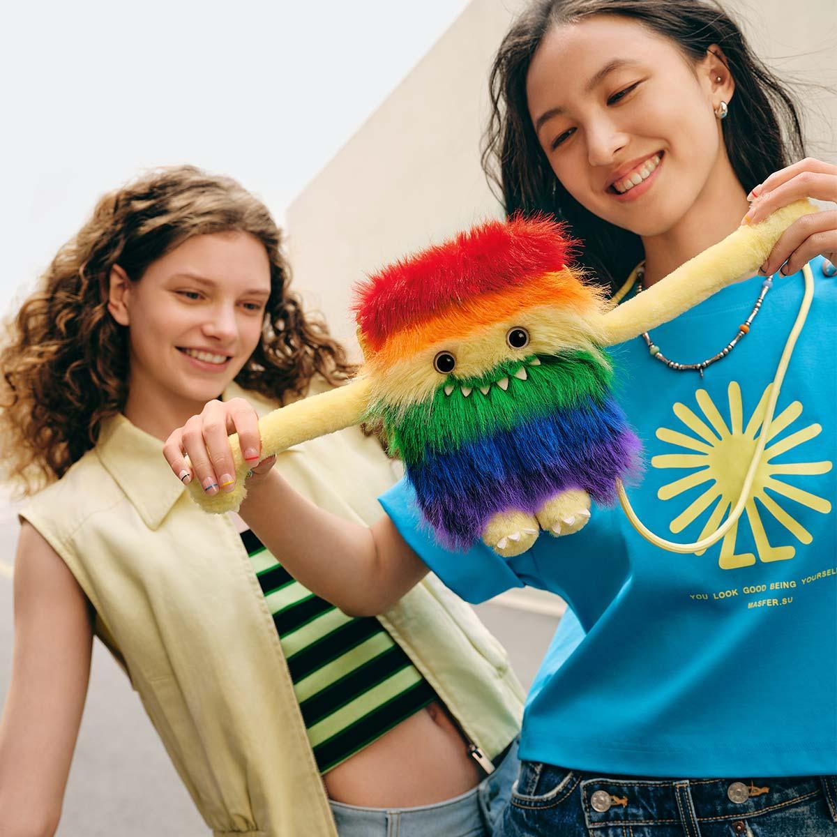 POPMART INSTINCTOY HUG YOU Mini Plush Bag