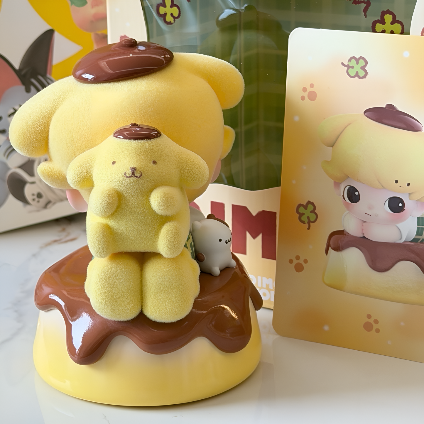 DIMOO WORLD × Pompompurin Figurine