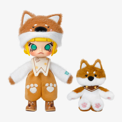 POPMART MOLLY Hugging 1/8 Action Figure