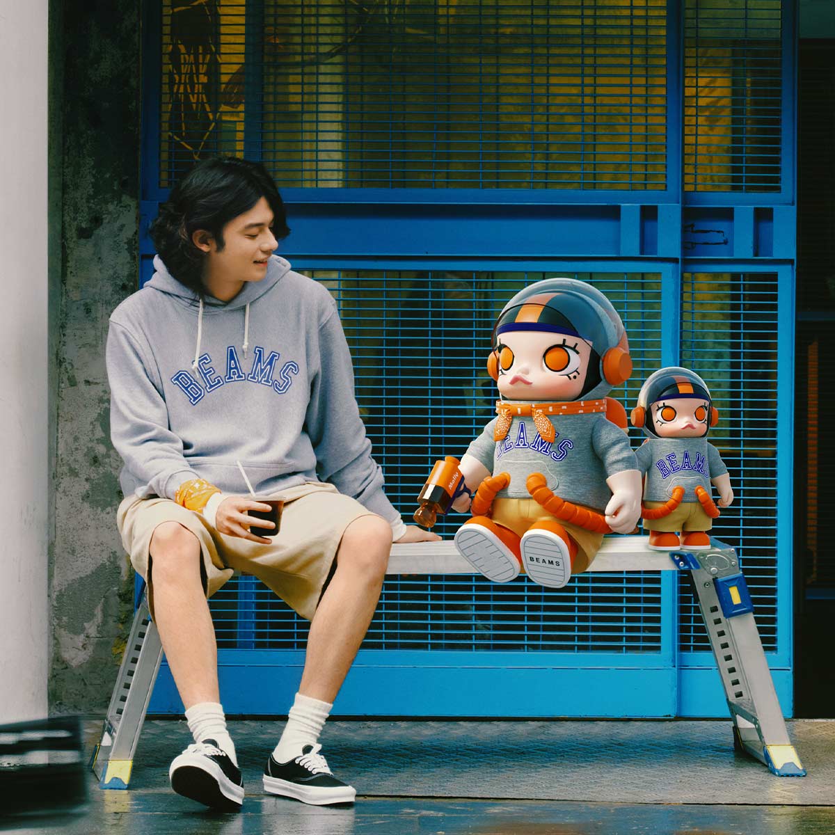 MEGA SPACE MOLLY 400% BEAMS