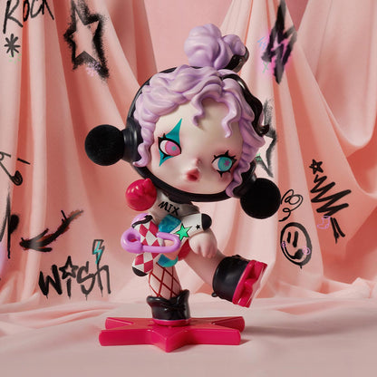 POP MART SKULLPANDA The Stocking Surprise Figure