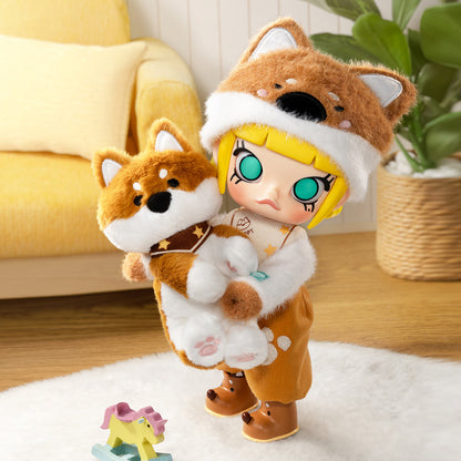 POPMART MOLLY Hugging 1/8 Action Figure