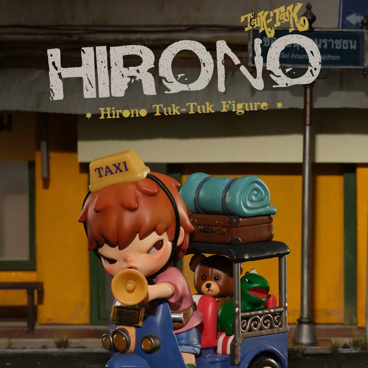 Hirono Tuk-Tuk Figure