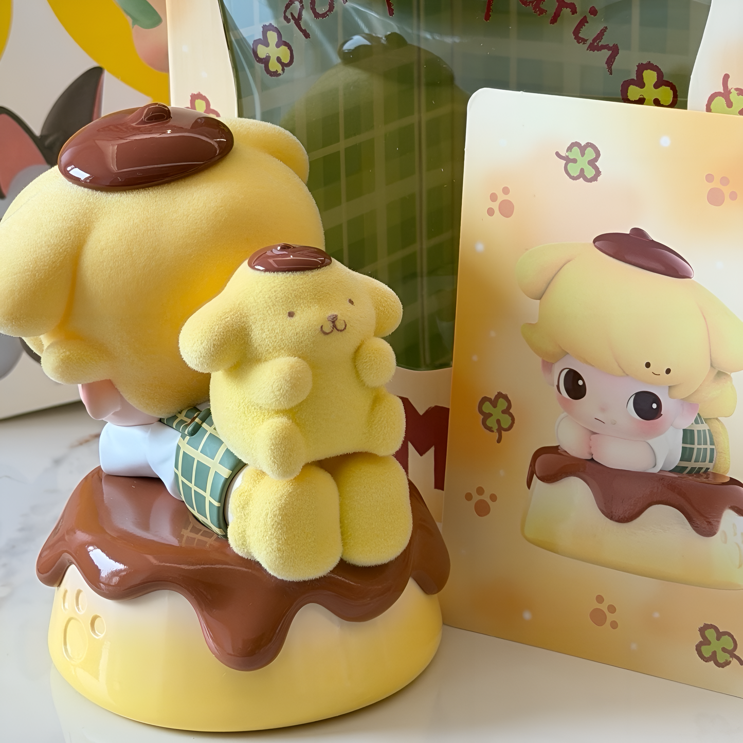 DIMOO WORLD × Pompompurin Figurine