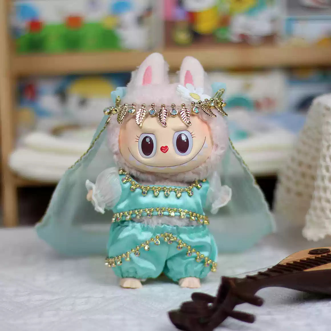 ACCESSORIES: The Monsters Labubu Macaron 17cm