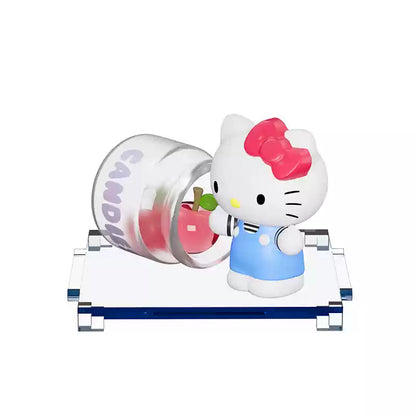 MOETCH HelloKitty Big Apple Blind Box