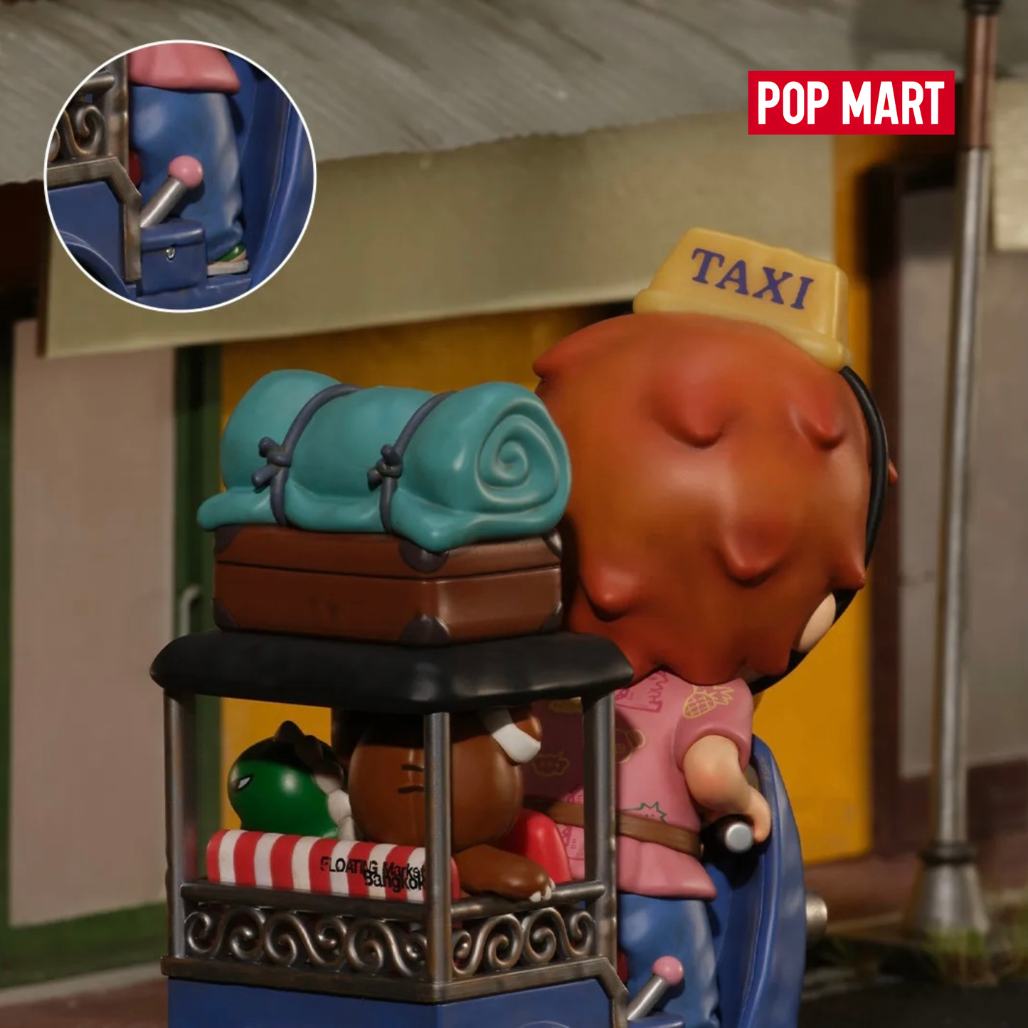 Hirono Tuk-Tuk Figure